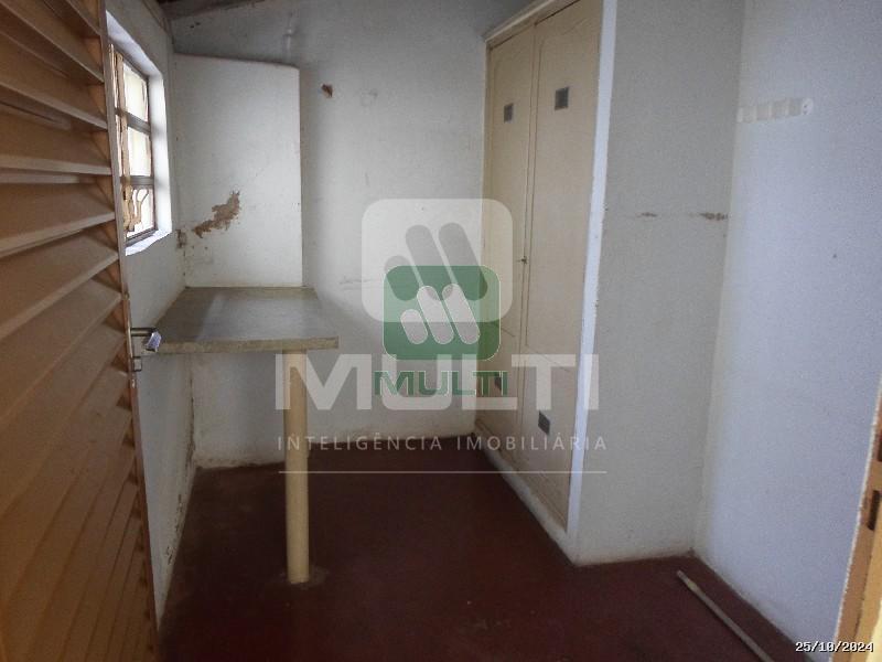 Casa à venda com 3 quartos, 103m² - Foto 13