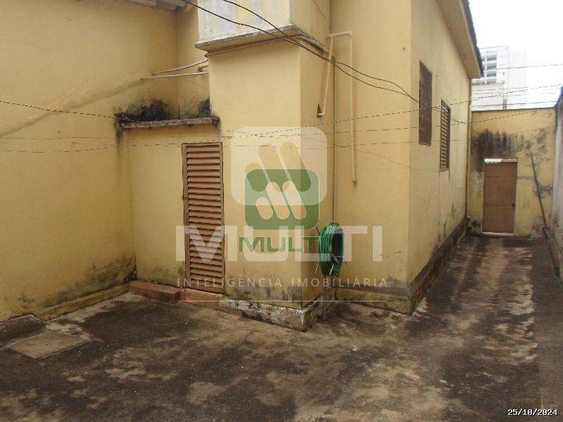 Casa à venda com 3 quartos, 103m² - Foto 14