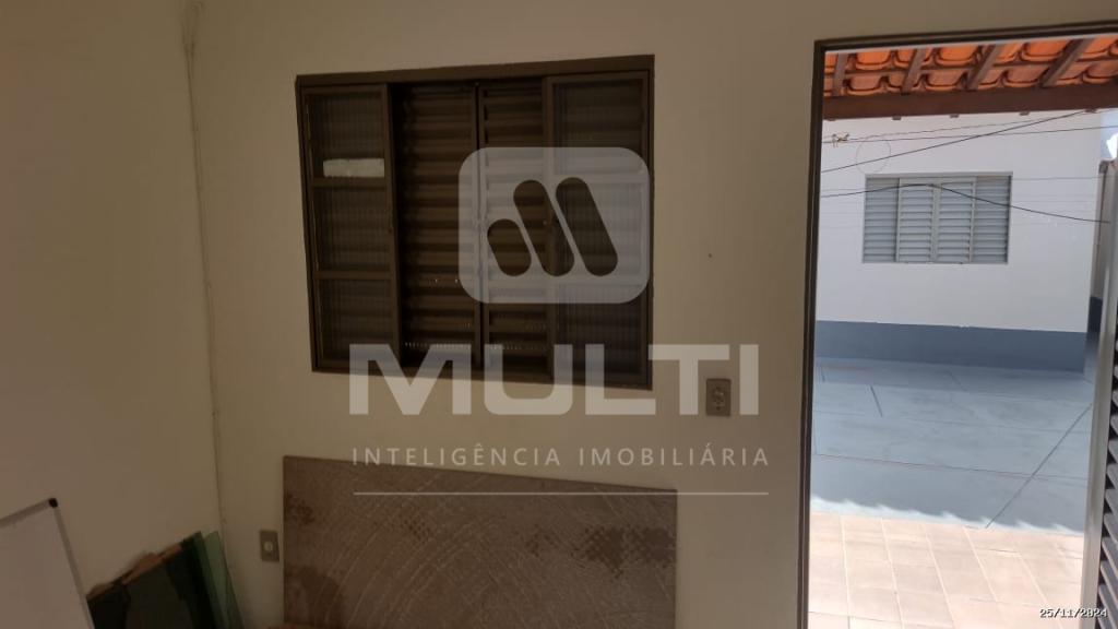 Casa, 3 quartos, 250 m² - Foto 2