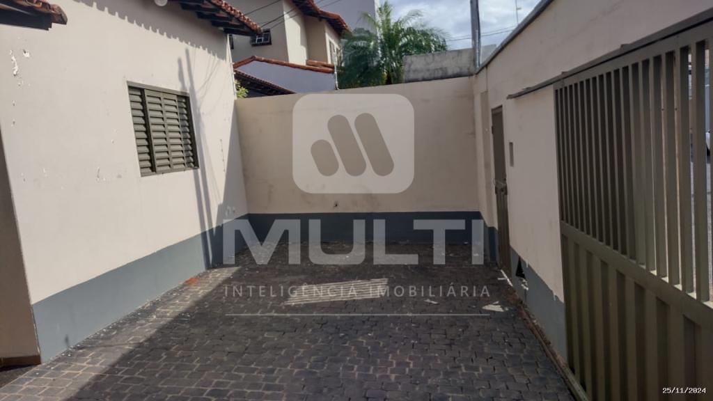 Casa, 3 quartos, 250 m² - Foto 13