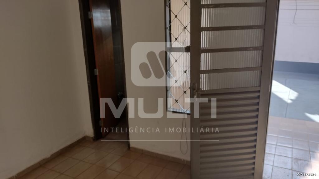 Casa, 3 quartos, 250 m² - Foto 14