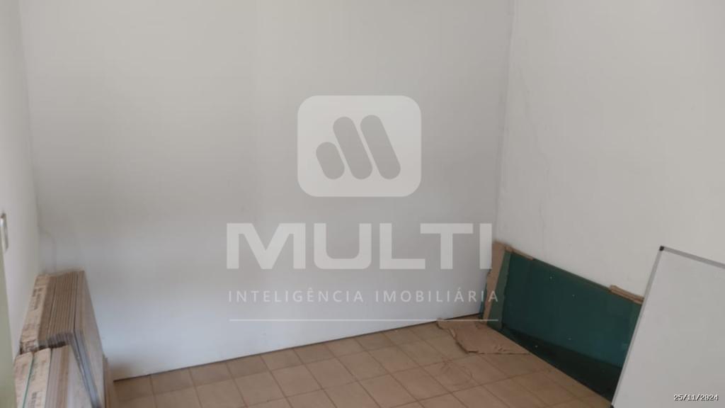 Casa, 3 quartos, 250 m² - Foto 15