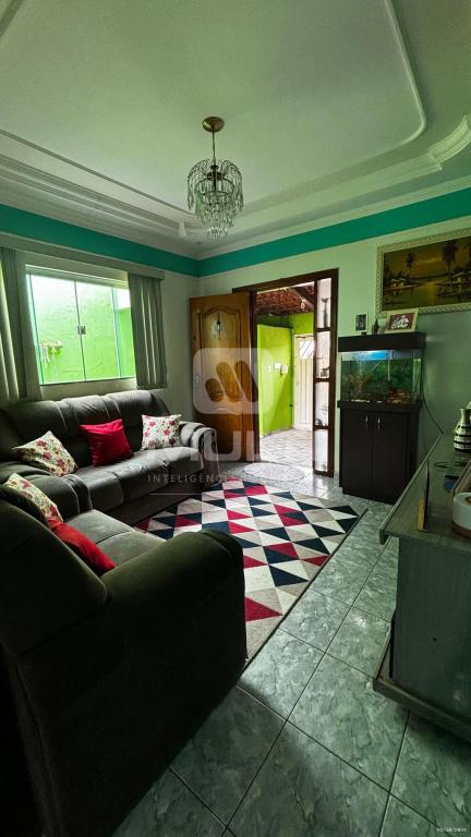 Casa à venda com 3 quartos, 157m² - Foto 3