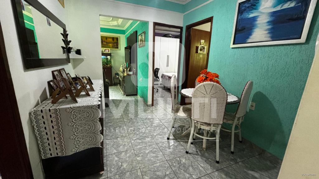 Casa à venda com 3 quartos, 157m² - Foto 5