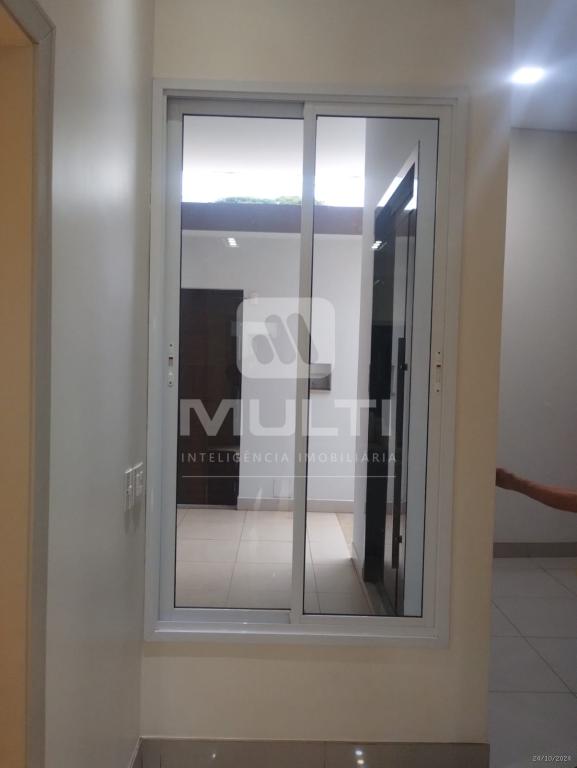Casa à venda com 3 quartos, 214m² - Foto 5