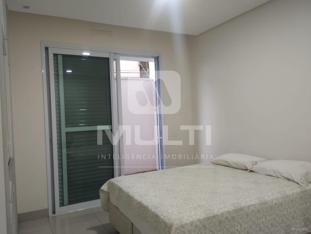 Casa à venda com 3 quartos, 214m² - Foto 13