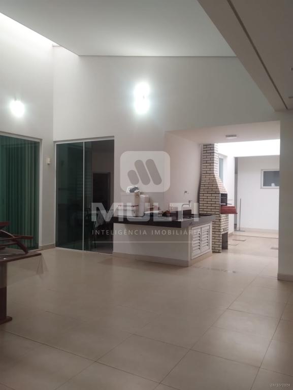Casa à venda com 3 quartos, 214m² - Foto 21
