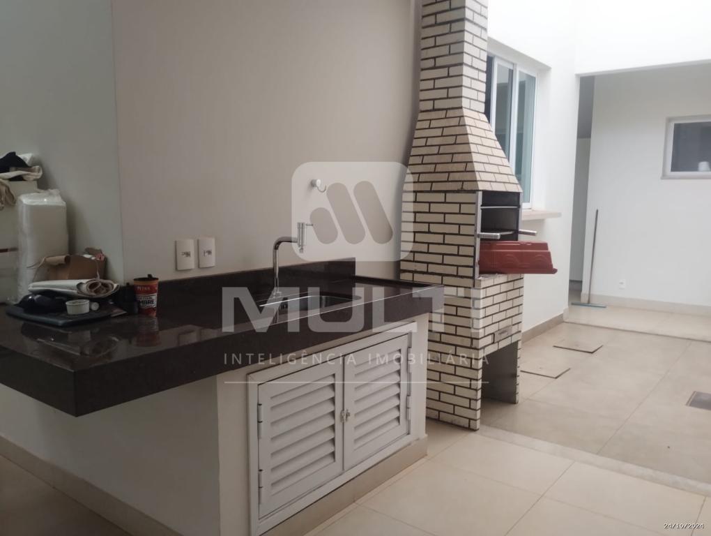 Casa à venda com 3 quartos, 214m² - Foto 22