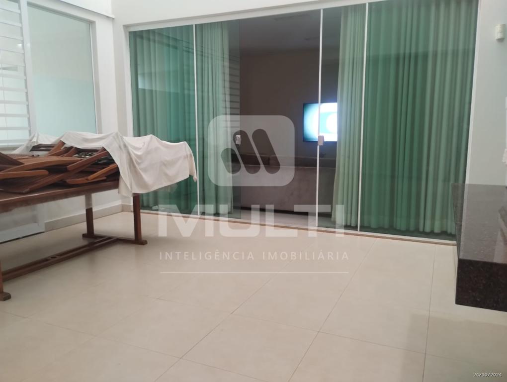 Casa à venda com 3 quartos, 214m² - Foto 29