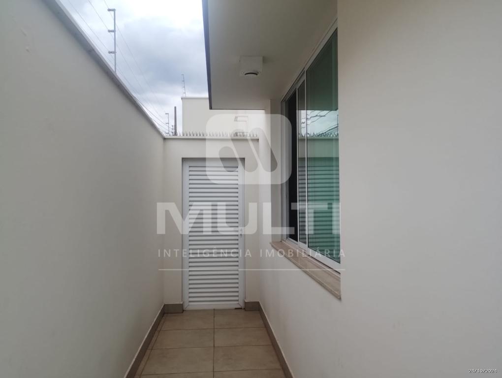 Casa à venda com 3 quartos, 214m² - Foto 35