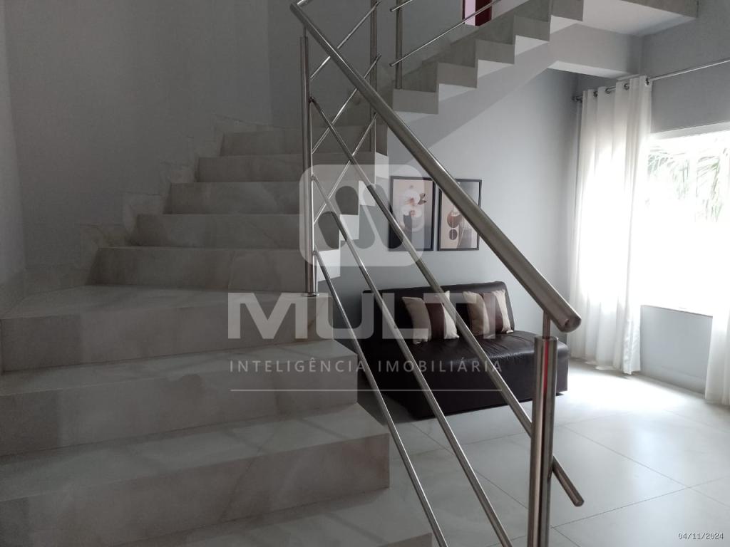 Casa à venda com 4 quartos, 301m² - Foto 5