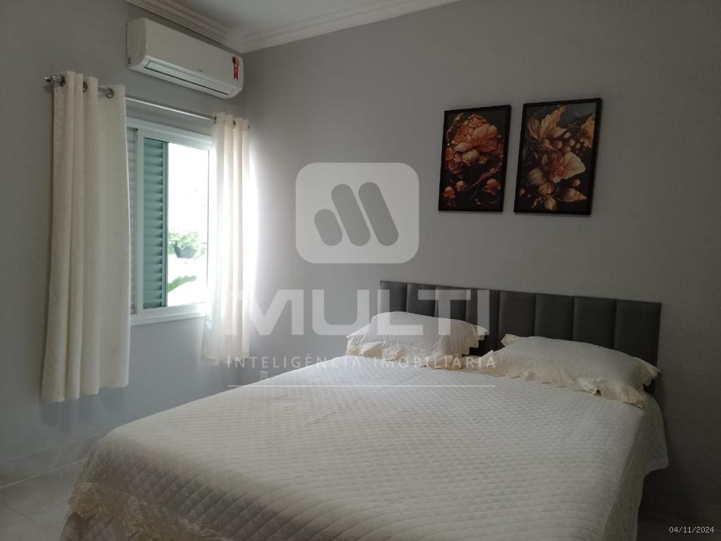 Casa à venda com 4 quartos, 301m² - Foto 8