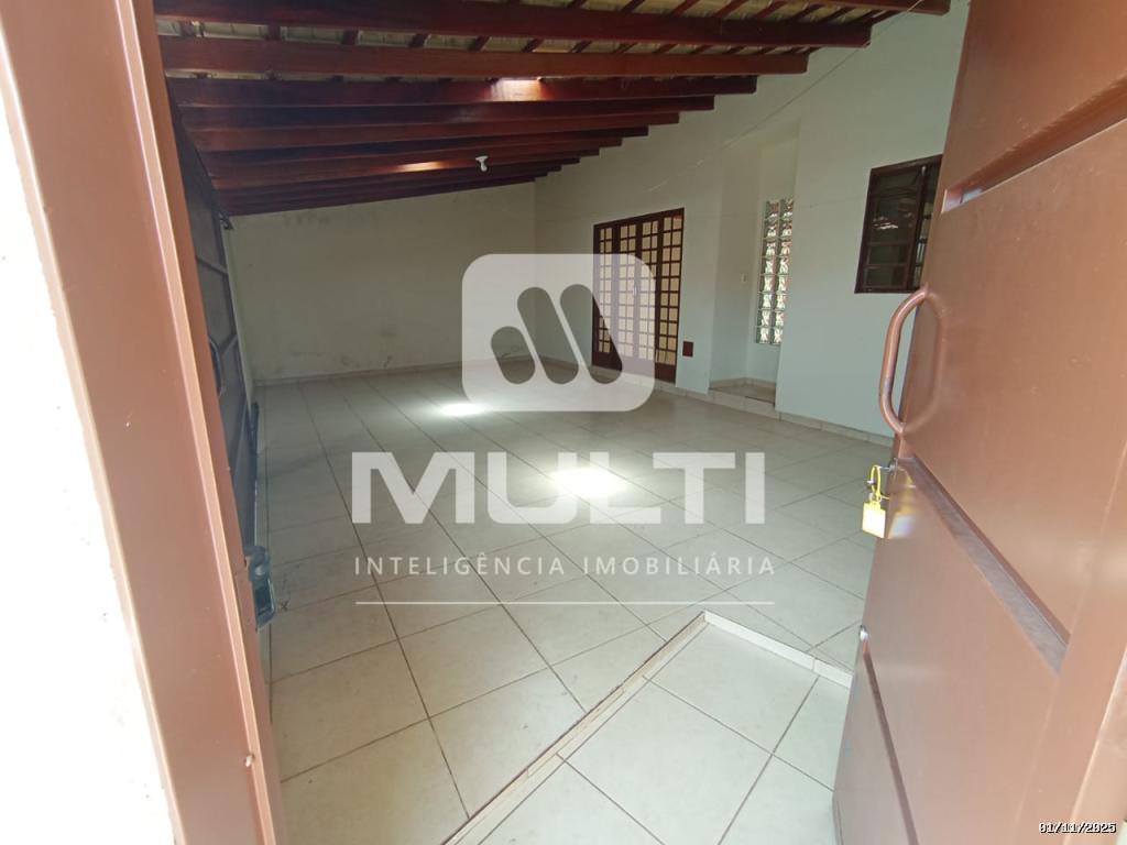 Casa, 3 quartos, 174 m² - Foto 1