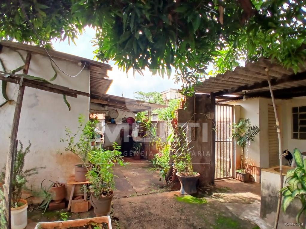Terreno à venda com 6 quartos, 187m² - Foto 5