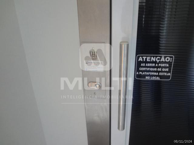 Depósito-Galpão-Armazém à venda com 1 quarto, 2106m² - Foto 8