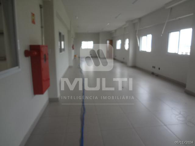 Depósito-Galpão-Armazém à venda com 1 quarto, 2106m² - Foto 12