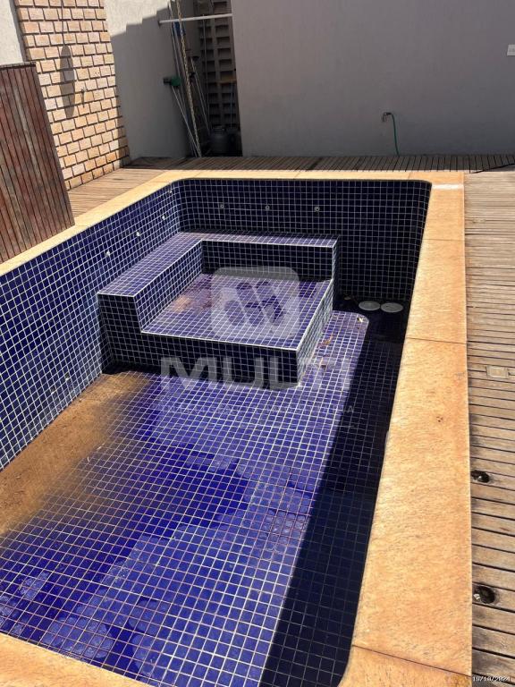 Casa à venda com 4 quartos, 225m² - Foto 14