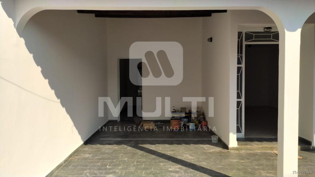 Casa à venda com 3 quartos, 170m² - Foto 7