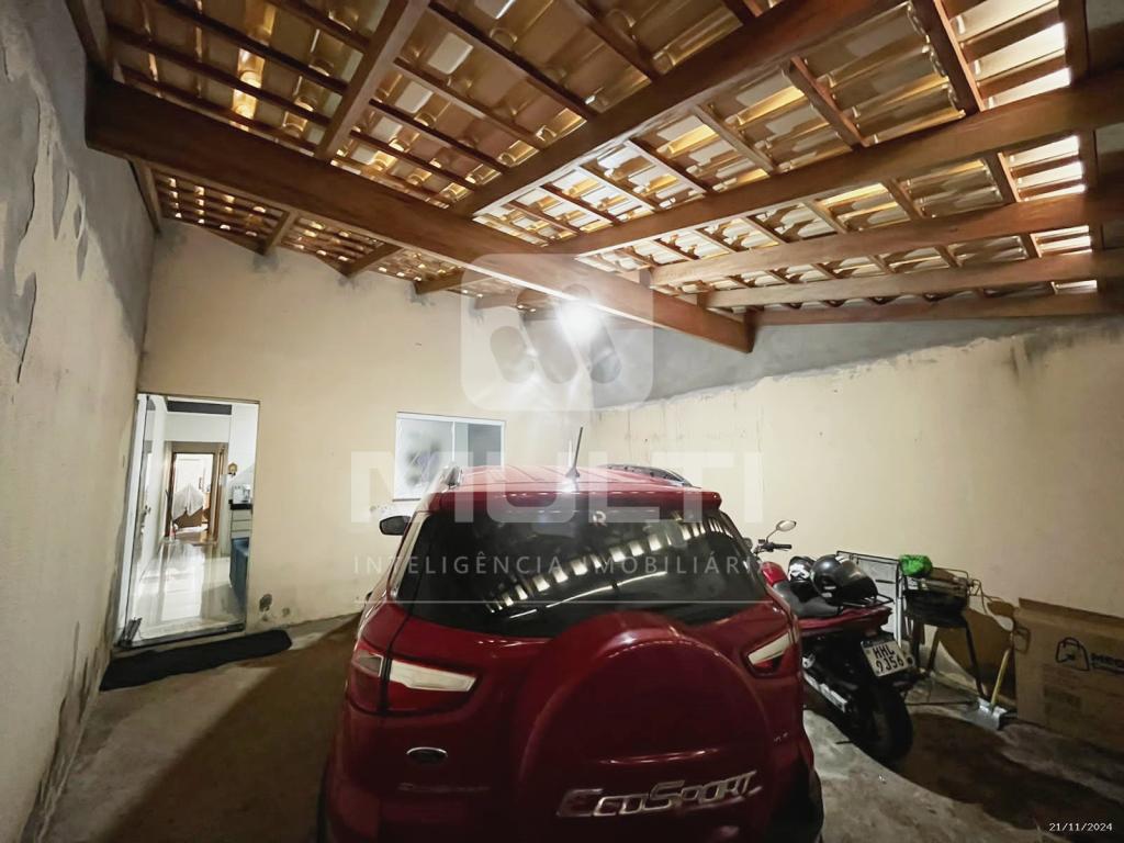 Casa à venda com 2 quartos, 75m² - Foto 11