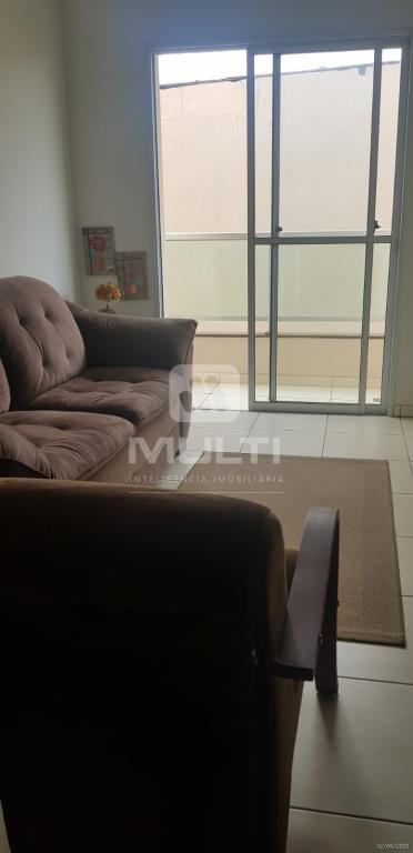 Apartamento à venda com 2 quartos, 60m² - Foto 1