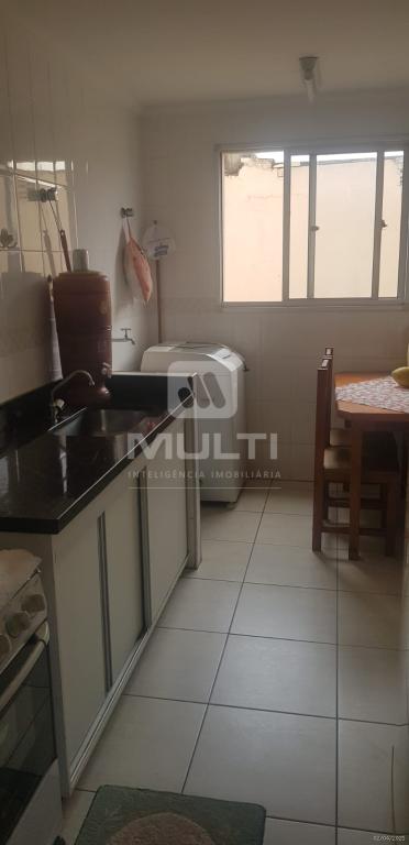 Apartamento à venda com 2 quartos, 60m² - Foto 5