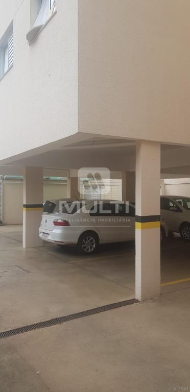 Apartamento à venda com 2 quartos, 60m² - Foto 11