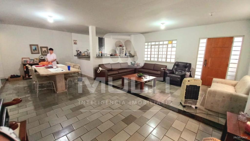 Casa, 5 quartos, 256 m² - Foto 4