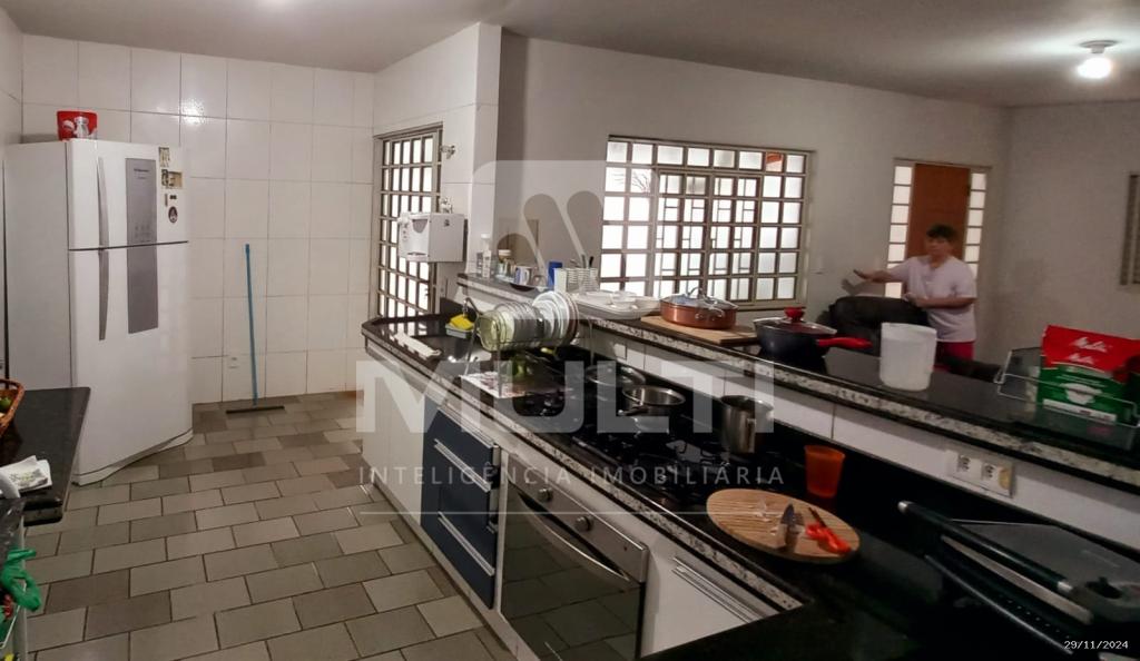 Casa, 5 quartos, 256 m² - Foto 7