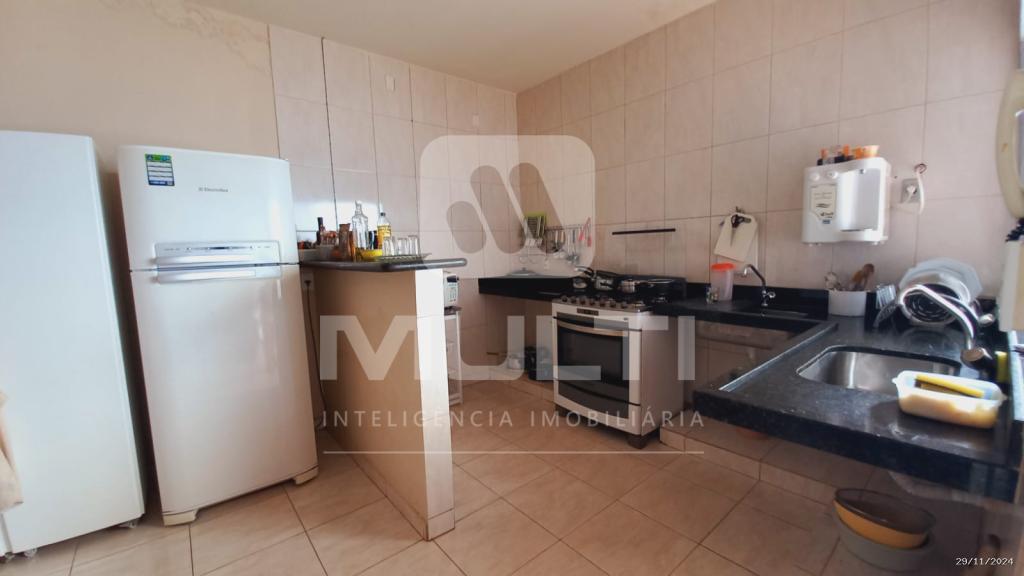 Casa, 5 quartos, 256 m² - Foto 23