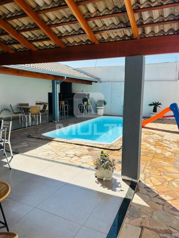 Casa, 3 quartos, 235 m² - Foto 14