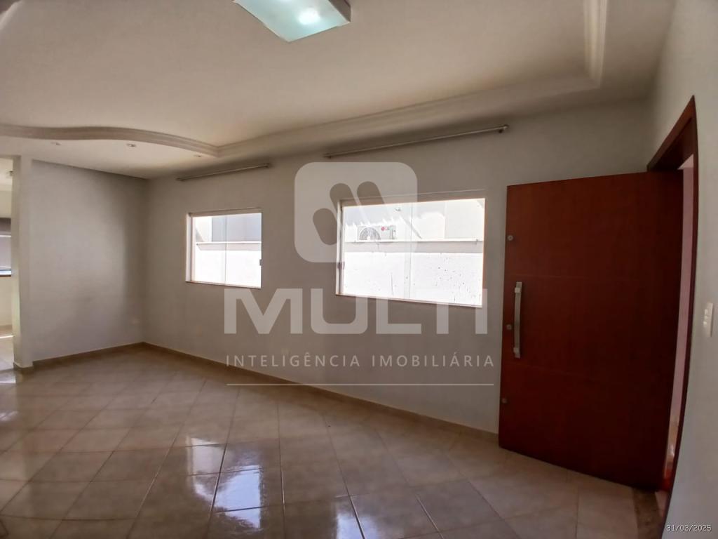 Casa à venda com 3 quartos, 200m² - Foto 5