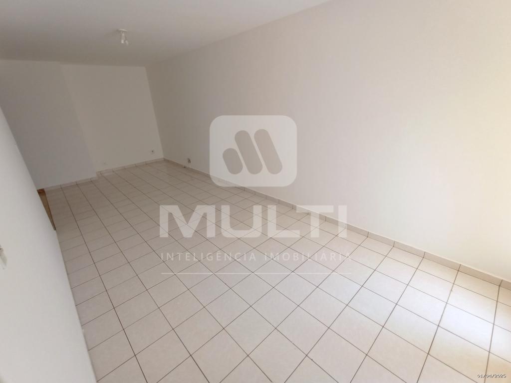 Casa à venda com 4 quartos, 117m² - Foto 3