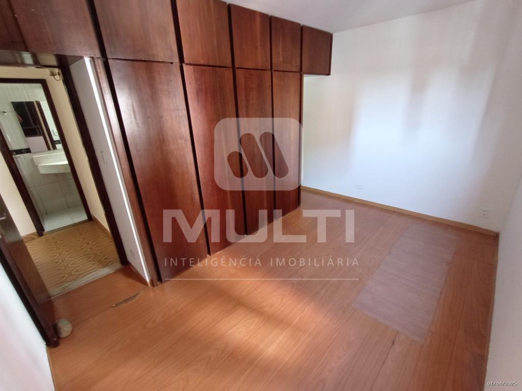 Casa à venda com 4 quartos, 117m² - Foto 5