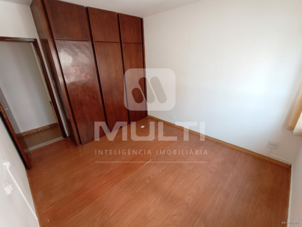 Casa à venda com 4 quartos, 117m² - Foto 6