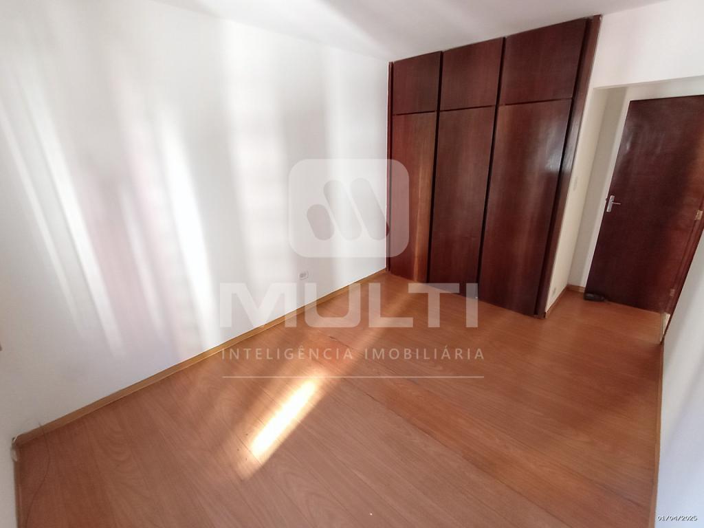 Casa à venda com 4 quartos, 117m² - Foto 7