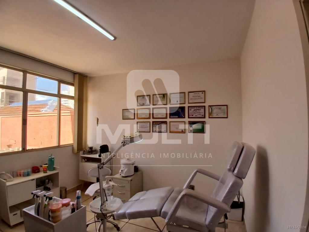 Casa, 6 quartos, 490 m² - Foto 32