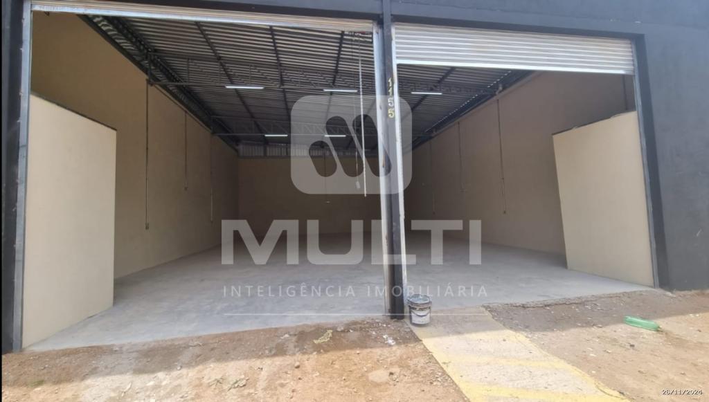 Depósito-Galpão-Armazém à venda com 1 quarto, 215m² - Foto 1