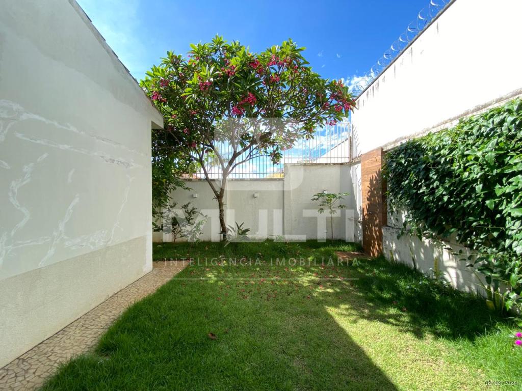 Casa, 3 quartos, 228 m² - Foto 2
