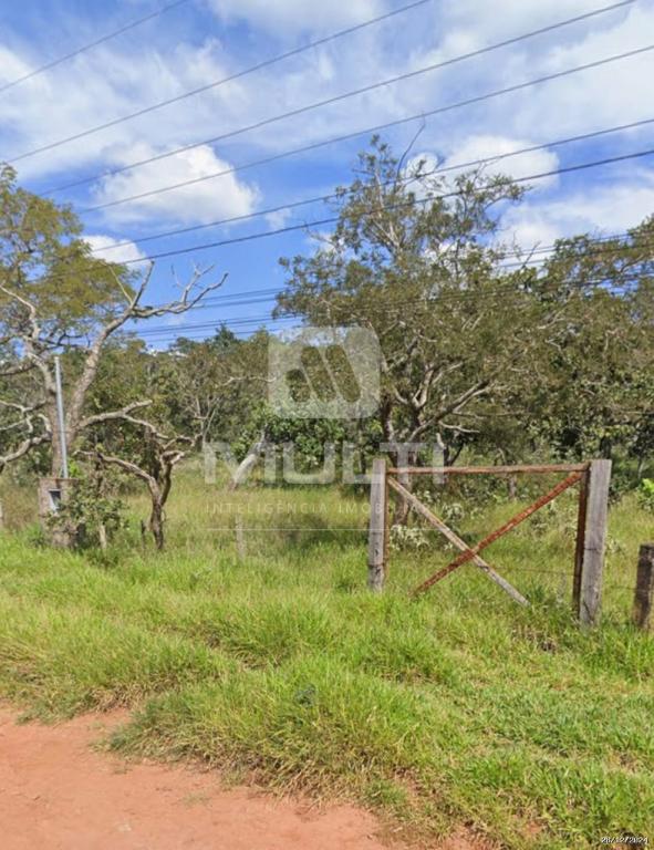 Chácara à venda com 1 quarto, 10000m² - Foto 2