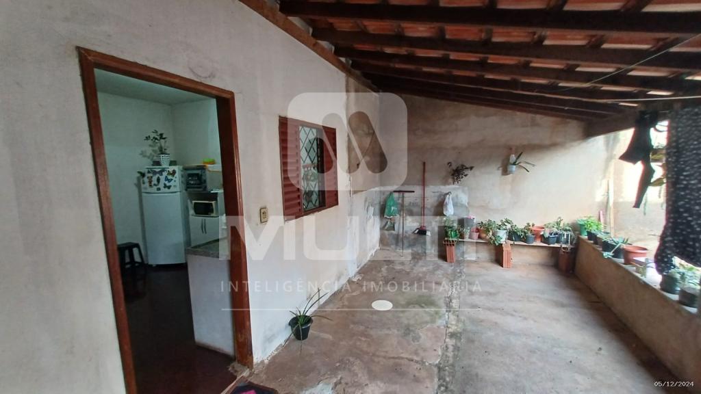 Casa à venda com 3 quartos, 70m² - Foto 6