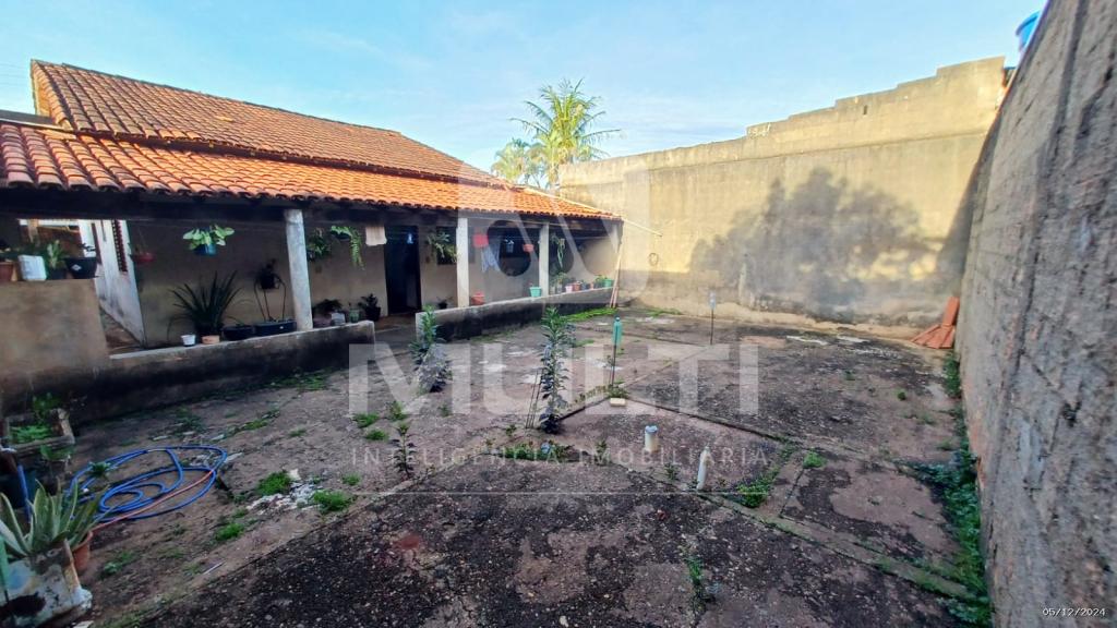 Casa à venda com 3 quartos, 70m² - Foto 11