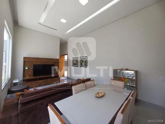 Casa, 3 quartos, 180 m² - Foto 1