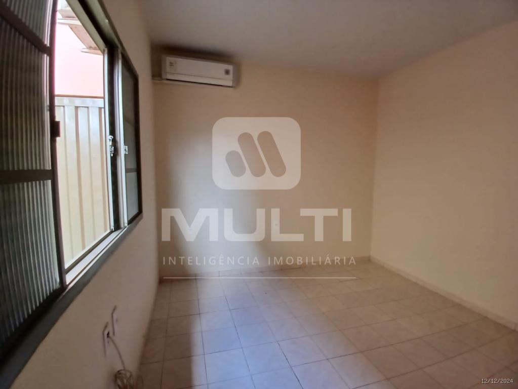 Casa, 3 quartos, 200 m² - Foto 13