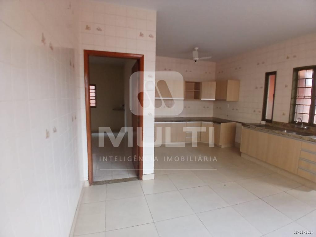 Casa, 3 quartos, 200 m² - Foto 23