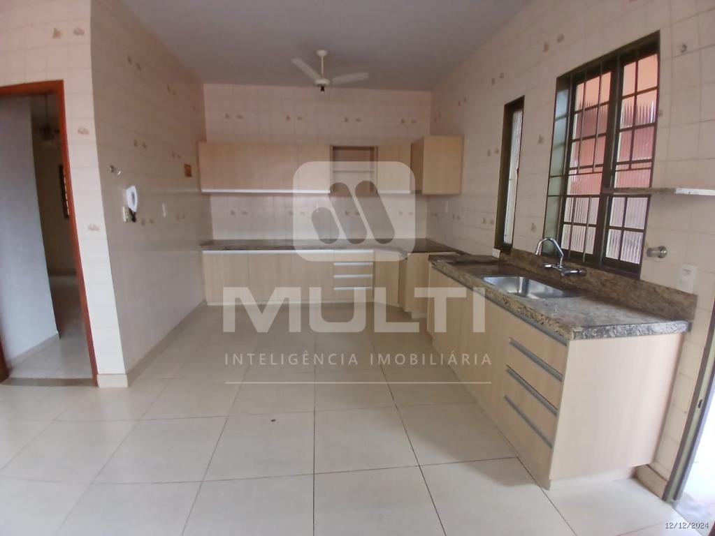 Casa, 3 quartos, 200 m² - Foto 25