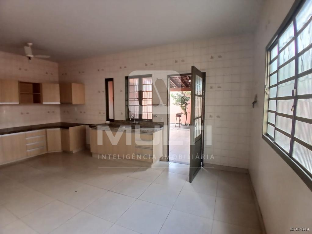 Casa, 3 quartos, 200 m² - Foto 27