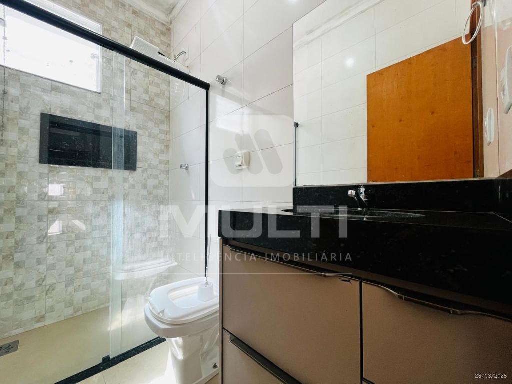 Casa à venda com 2 quartos, 120m² - Foto 4