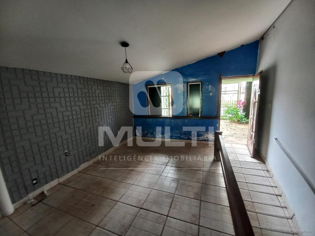 Casa à venda com 4 quartos, 232m² - Foto 4