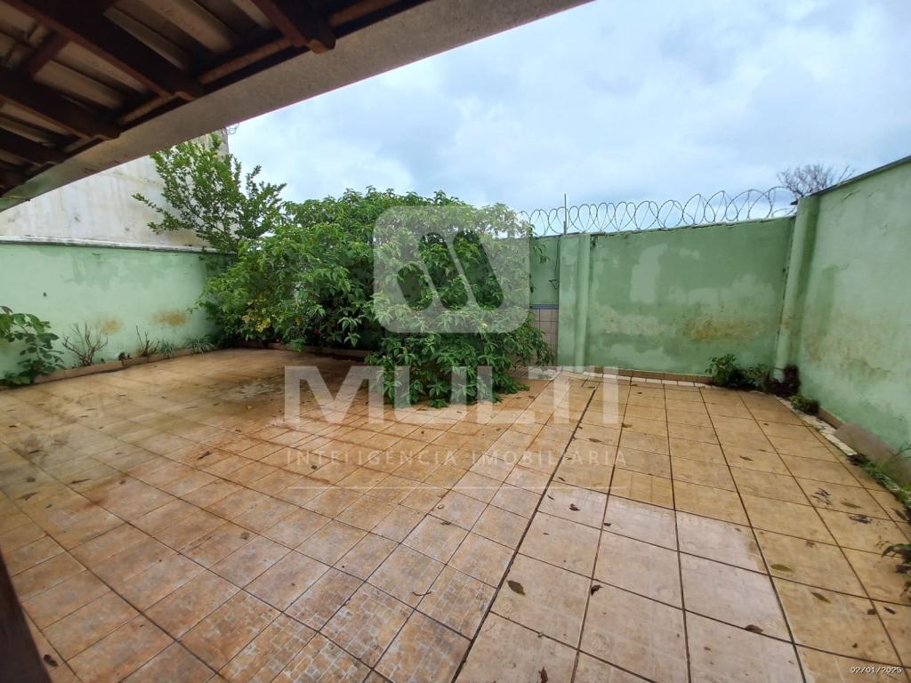 Casa à venda com 4 quartos, 232m² - Foto 19