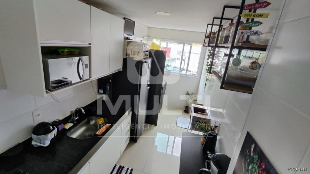 Apartamento à venda com 2 quartos, 60m² - Foto 3
